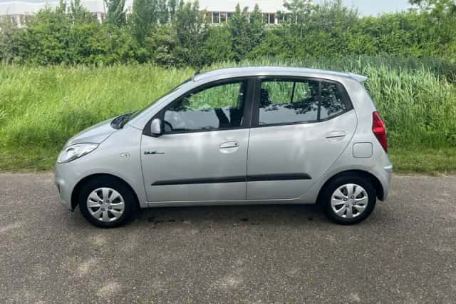 Hyundai i10 (2013) thumbnail 3