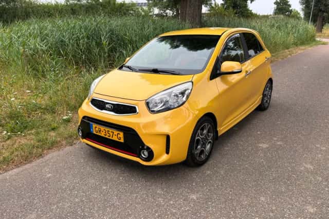 Kia Picanto (2015) thumbnail 1