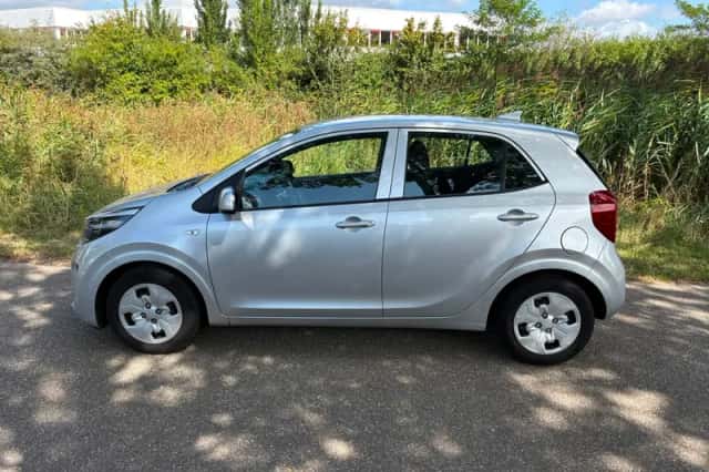 Kia Picanto (2020) thumbnail 3