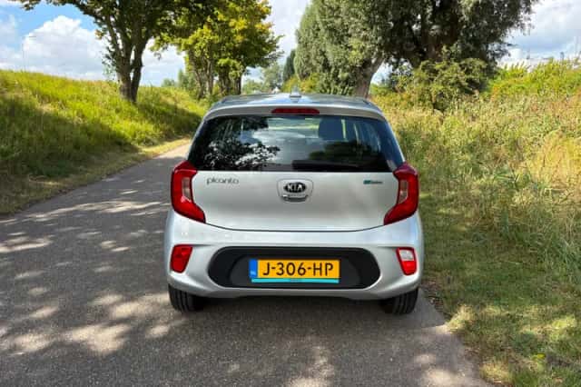 Kia Picanto (2020) thumbnail 5