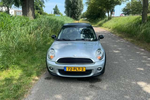 MINI Clubman (2011) thumbnail 2