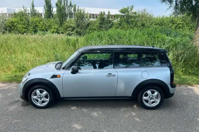 MINI Clubman (2011) thumbnail 3