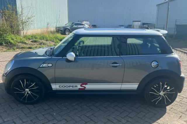 MINI Mini (2009) thumbnail 3