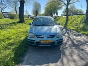 Nissan Almera Tino thumbnail 2