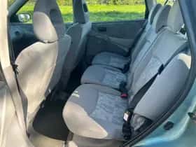 Nissan Almera Tino thumbnail 17