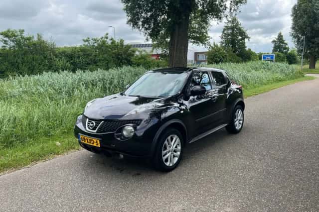 Nissan Juke (2012) thumbnail 1