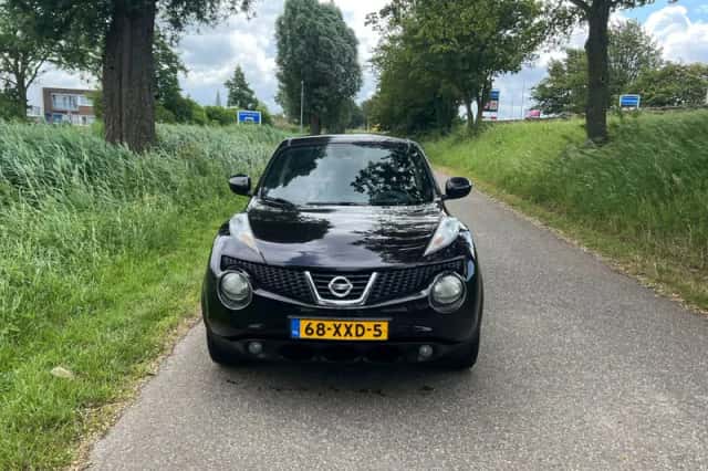 Nissan Juke (2012) thumbnail 2