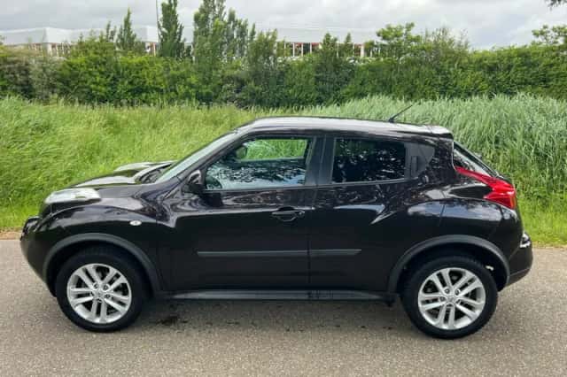 Nissan Juke (2012) thumbnail 3