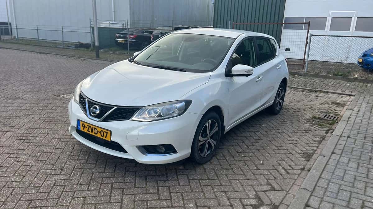 Nissan Pulsar — foto 1