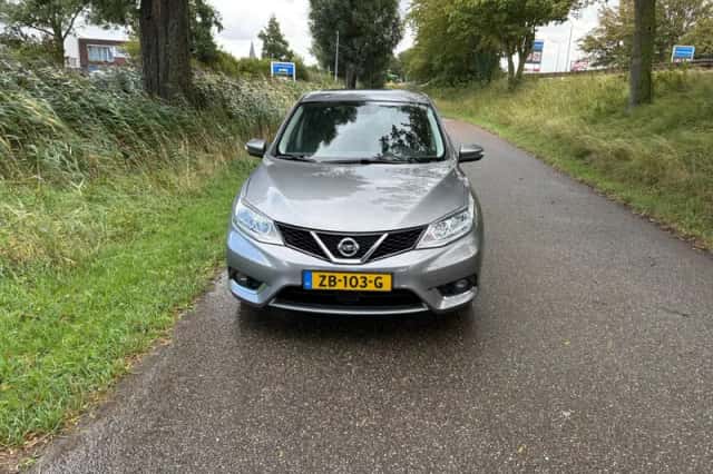 Nissan Pulsar (2017) thumbnail 2