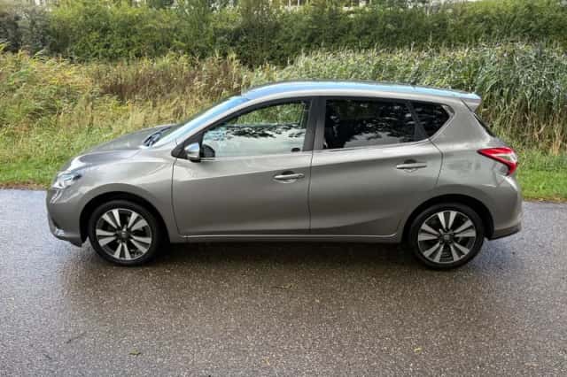 Nissan Pulsar (2017) thumbnail 3