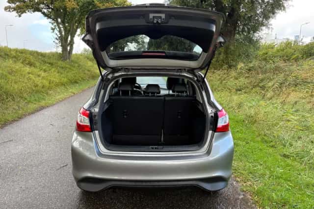 Nissan Pulsar (2017) thumbnail 6