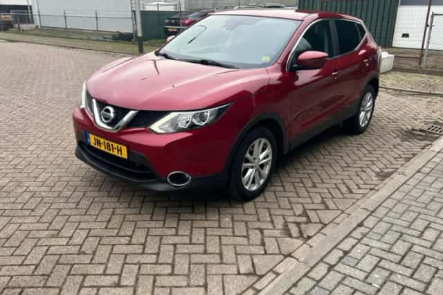 Nissan Qashqai (2015) thumbnail 1