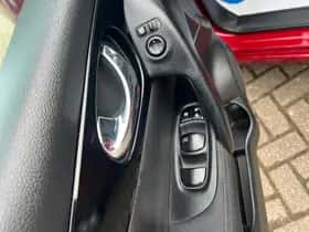 Nissan Qashqai (2015) thumbnail 18