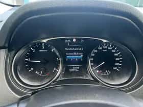 Nissan X-Trail (2016) thumbnail 13