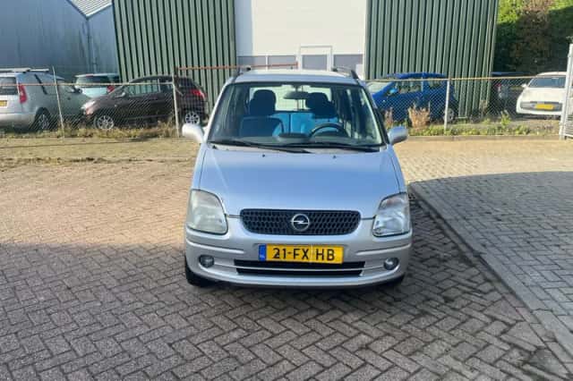 Opel Agila (2000) thumbnail 2