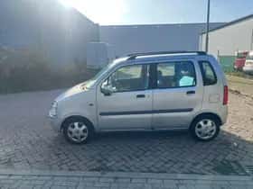 Opel Agila (2000) thumbnail 4