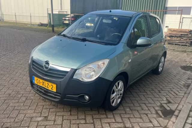 Opel Agila (2012) thumbnail 1