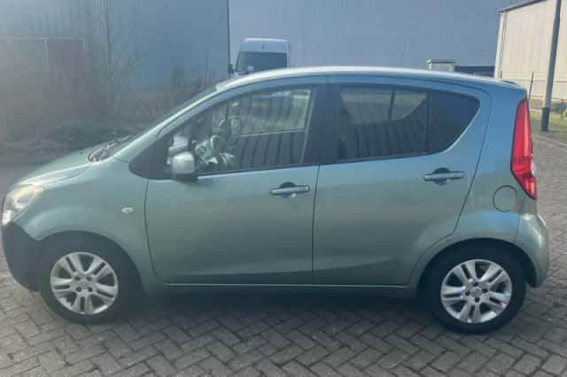 Opel Agila (2012) thumbnail 3