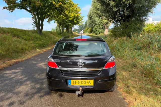 Opel Astra (2008) thumbnail 5