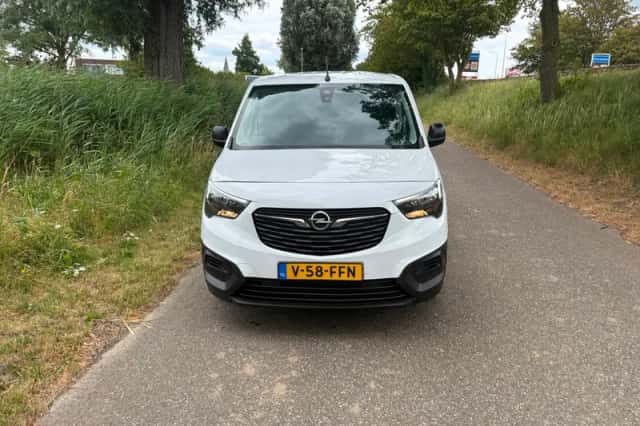 Opel Combo (2024) thumbnail 2