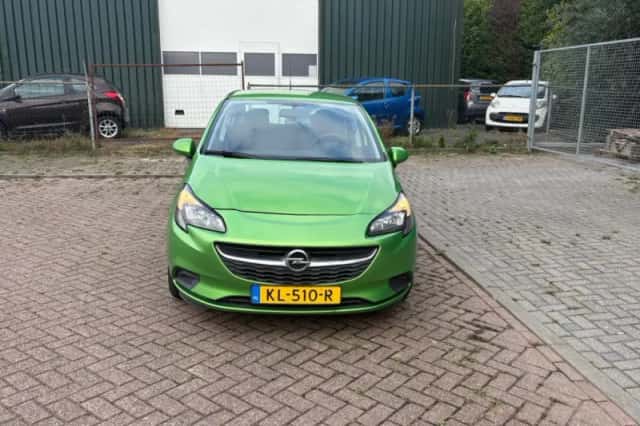Opel Corsa (2015) thumbnail 2