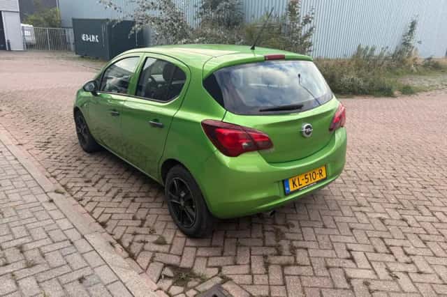 Opel Corsa (2015) thumbnail 4
