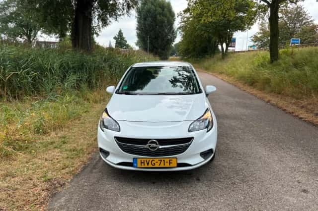 Opel Corsa (2017) thumbnail 2