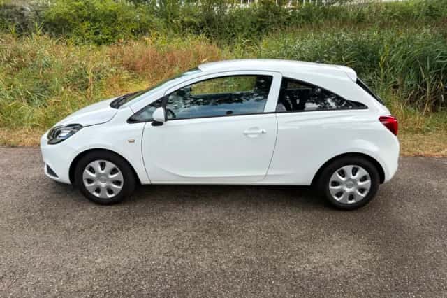Opel Corsa (2017) thumbnail 3