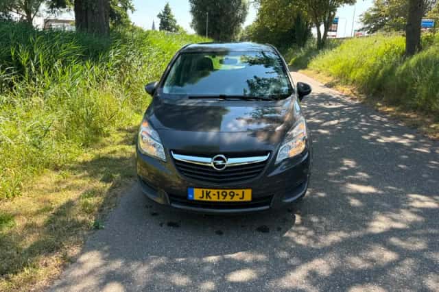 Opel Meriva (2014) thumbnail 2