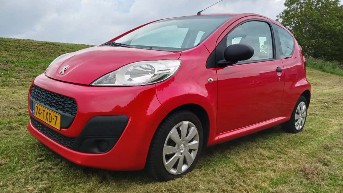 Peugeot 107 (2012) — foto 1