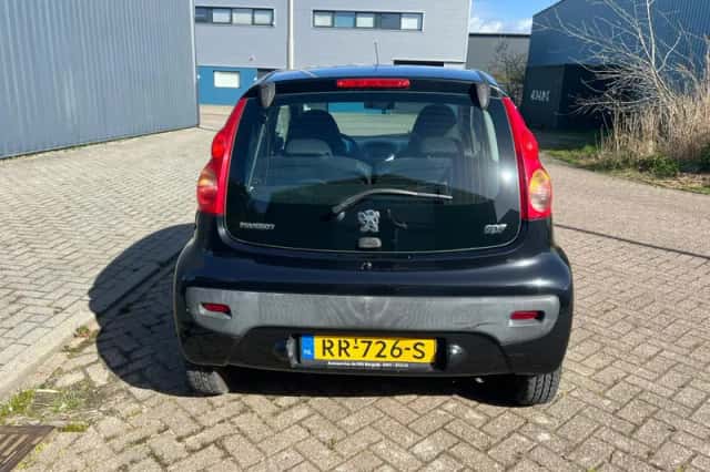 Peugeot 107 (2011) thumbnail 5