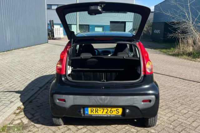 Peugeot 107 (2011) thumbnail 6