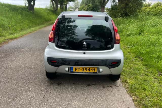 Peugeot 107 (2012) thumbnail 5