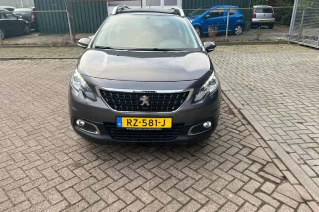 Peugeot 2008 (2018) thumbnail 2