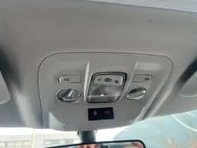 Peugeot 2008 (2018) thumbnail 17