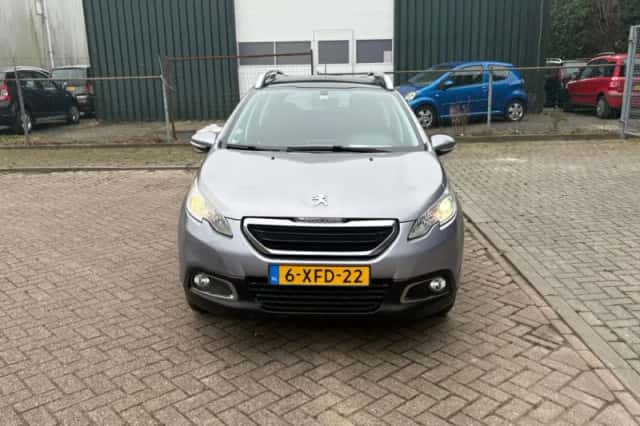 Peugeot 2008 (2014) thumbnail 2