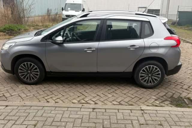 Peugeot 2008 (2014) thumbnail 3