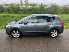 Peugeot 3008 (2011) thumbnail 3