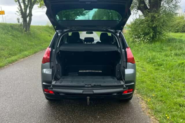 Peugeot 3008 (2011) thumbnail 6