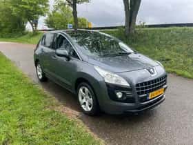 Peugeot 3008 (2011) thumbnail 9