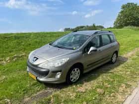 Peugeot 308 (2011)