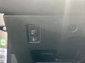 Peugeot 308 (2011) thumbnail 14