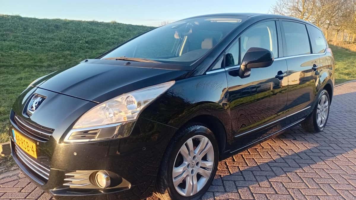 Peugeot 5008 — foto 1