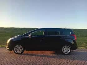 Peugeot 5008 thumbnail 2
