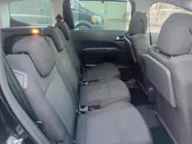 Peugeot 5008 (2010) thumbnail 21