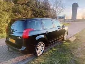 Peugeot 5008 thumbnail 6