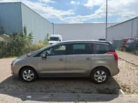 Peugeot 5008 thumbnail 3