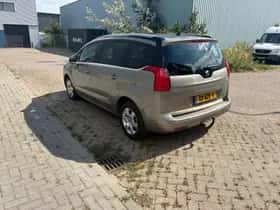 Peugeot 5008 thumbnail 4