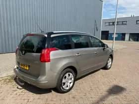 Peugeot 5008 thumbnail 7